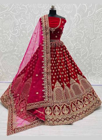 For A Designer Look,Grab These Lehenga Choli in Fine Colored.These Blouse And Lehenga Are Fabricated On Velvet Pair With Soft Net Dupatta.Its Beautified With Heavy Designer Work.