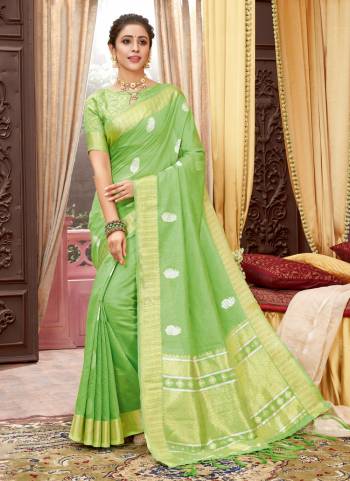 Shine Bright Wearing This Beautiful Colored Saree.These Saree And Blouse Are Fabrucated On Cotton.Its Beautified With Heavy Wevon Designer Work.