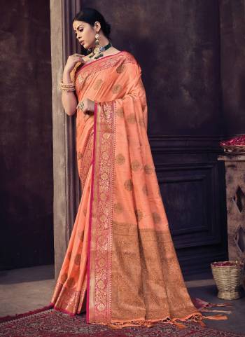 Look Attractive Of All Wearing This Beautiful Colored Saree.These Saree And Blouse Are Fabricated OnBanarasi Silk.Its Beautified With Heavy Jari Wevon Designer Work.