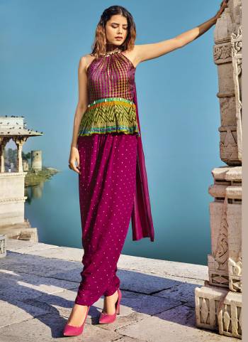 Grab These Readymade  Indo-Western Suits in All Over Beautiful Colored.These Top is Fabricated On Silk Pair With Georgette Bottom And Nazneen Dupatta.Its Beautified With Heavy Designer Work.