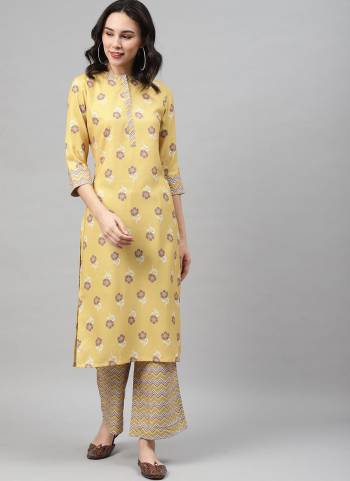 Grab These Casual Wear Readymade kurti in Beautiful Colored.These kurti is Fabricated On Rayon.Its Beautified With Digital Printed.Its Available in All Regular Size.