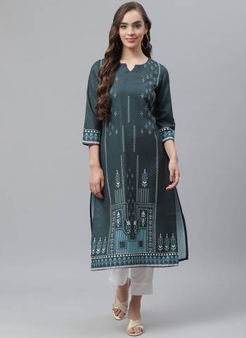 Grab These Casual Wear Readymade kurti in Beautiful Colored.These kurti is Fabricated On Rayon.Its Beautified With Digital Printed.Its Available in All Regular Size.