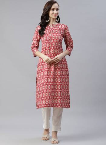 Grab These Casual Wear Readymade kurti in Beautiful Colored.These kurti is Fabricated On Rayon.Its Beautified With Digital Printed.Its Available in All Regular Size.