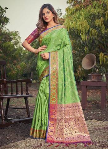 Grab These Saree in Beautiful Colored Pair With Blouse.These Saree And Blouse Are Fabricated On Banarasi Silk.Its Beautified With Woven Designer Work.