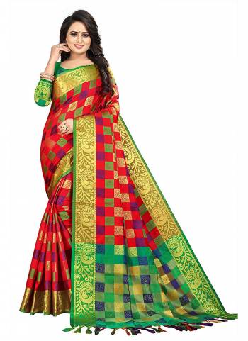 Looking Very Beautiful in These Pretty Colored Saree.These Saree And Blouse Are Fabricated On Cotton Silk.Its Beautified With Weaving Jacquard Designer Work.