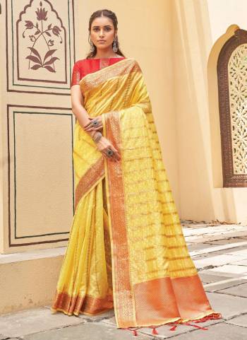 For A Proper Look,Grab These Saree In All Over Beautiful Colored.These Saree And Blouse Are Fabricated On Organza.Its Beaitified With Woven Designer Work.