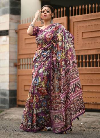 For A Beautiful Look,Grab These Saree in Fine Colored.These Saree And Blouse Are Fabricated On Linen.Its Beautified With Jari Weaving Lining,Kalamkari Printed  Work.