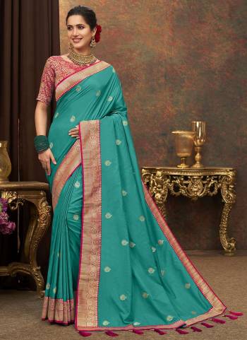 For A Beautiful Look,Grab These Saree in Fine Colored.These Saree And Blouse Are Fabricated Banarasi Silk.Its Beautified With Gold Jari Weaving Designer Work.