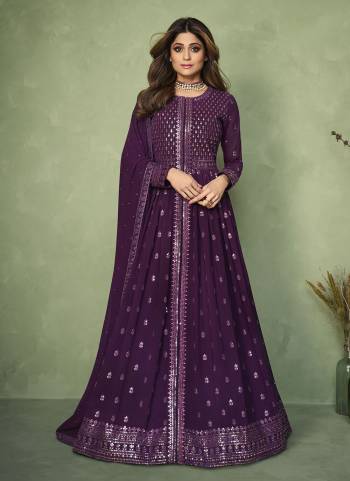 For A Beautiful Look,Grab These Designer Suit in All Over Fine Colored.These Top And Bottom Are Fabricated On Georgette Pair With Georgette Dupatta.Its Beautified With Heavy Sequance Embroidery Work.