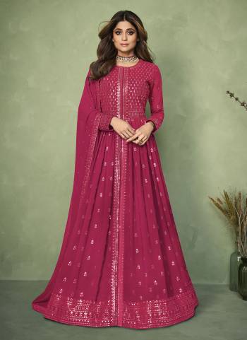 For A Beautiful Look,Grab These Designer Suit in All Over Fine Colored.These Top And Bottom Are Fabricated On Georgette Pair With Georgette Dupatta.Its Beautified With Heavy Sequance Embroidery Work.