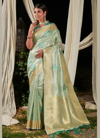 Grab These Saree in Fine Colored.These Saree And Blouse Are Fabricated On Kasturi Linen Silk.Its Beautified With Wevon Jari Lehriya Designer Work.