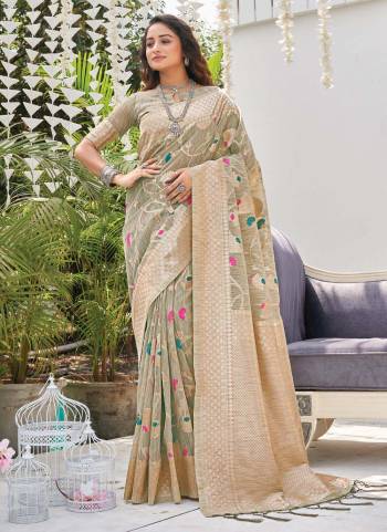 For A Beautiful Look,Buy These Saree in All Over Fine Colored.These Saree And Blouse Are Fabricated On Linen.Its Beautified With Heavy Wevon Designer Work.