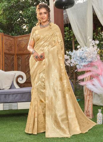 Grab These Beautiful Colored Saree.These Saree And Blouse Are Fabricated On Linen.Its Beautified With Heavy Wevon Designer Work.