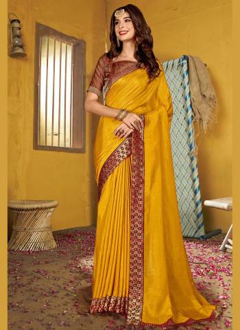 For A Casual Wear,Grab These Saree in Fine Colored.These Saree is Fabricated On Vichitra Silk Pair With Art Silk Blouse.Its Beautified With Wevon Border,Blouse Designer Work.