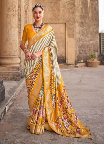 Buy These Beautiful Colored Saree pair With Blouse.These Saree And Blouse Are Fabricated On Patola Silk.Its Beautified With Weaving  Designer, Printed,Swarovski Work.