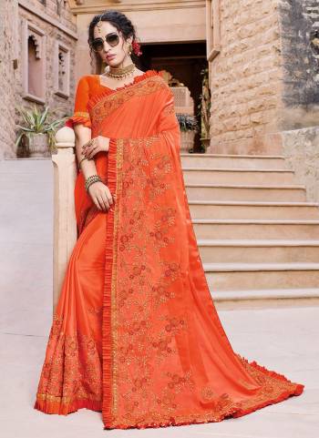 Looking Very Pretty In These Fine Colored Saree Pair With Blouse.These Saree And Blouse Are Fabricated On Art Silk.Its Beautified With Designer Embroidery And Diamond Work.