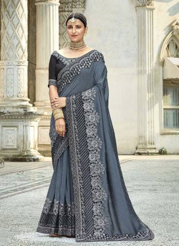 For A Different Look,Grab These Saree in Fine Colored Pair With Matching Bouse.These Saree And Blouse Are Fabricated On Art Silk.Its Beautified With Heavy Embroidery Work Designer Work.