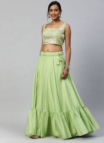 For A Designer Look,Grab These Lehenga And Top in Fine Colored.These Top And Lehenga Are Fabricated On Organza.Its Beautified With Designer Work.