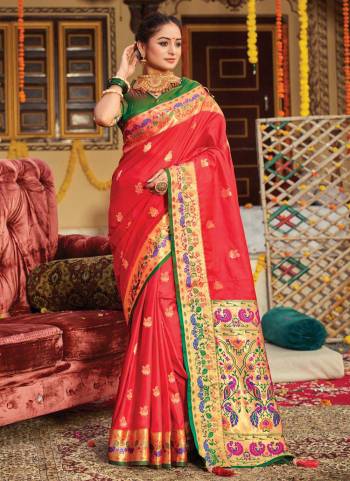 For A Proper Look,Grab These Saree in Fine Colored Pair With Blouse.These Saree And Blouse Are Fabricated On Silk.Its Beautified With Heavy Jari Wevon Designer Work.