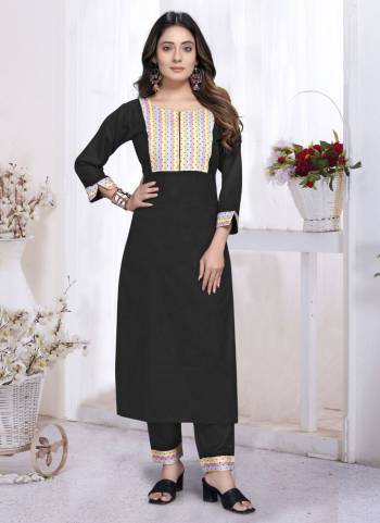 Grab These Festive Wear Kuri Come With Pant in Beautiful Colored.These Kurti and Pant are Fbaricated On Magic Cotton.Its Beautified With Crochet And Digital Printed Work.