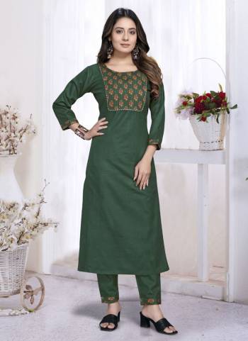 Grab These Festive Wear Kuri Come With Pant in Beautiful Colored.These Kurti and Pant are Fbaricated On Magic Cotton.Its Beautified With Crochet And Digital Printed Work.