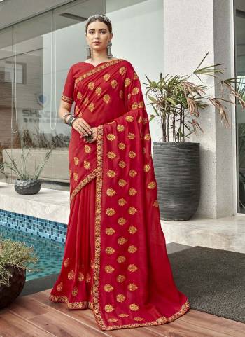 For A Beautiful Look,Grab These Saree in Fine Colored.These Saree And Blouse Are Fabricated On Art Silk.Its Beautified With  Designer Thread Embroidery Work.