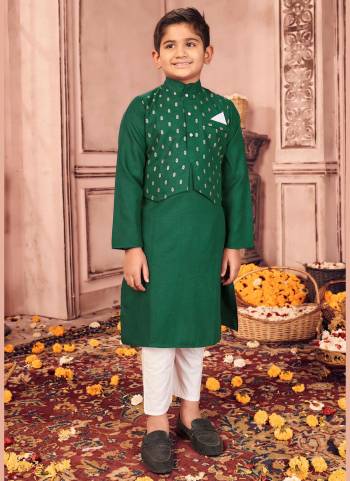 Grab These Readymade Children Wear Kurta Paijama in Fine Colored.Its Fabricated on Cotton Pair With Cotton Koti With Designer Foil Printed Work.