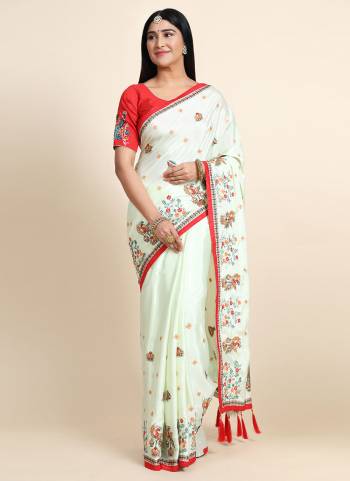 For A Beautiful Look,Grab These Saree in Fine Colored.These Saree is Fabricated On Crepe Silk Pair With Silk Blouse.Its Beautified With Heavy Embroidery And Diamond Work.