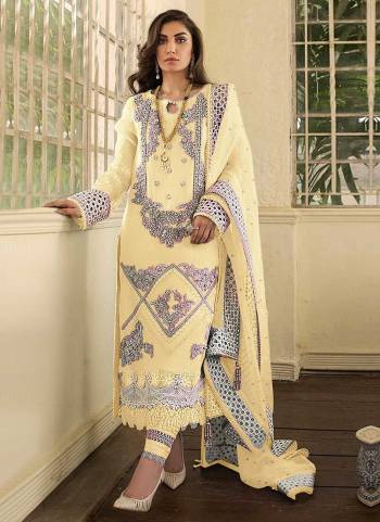 Grab These Suit in All Over Same Same Colored.These Top is Fabricated On Faux Georgette Pair With Santoon Bottom And Net Dupatta.Its Beautified With Heavy Designer Embroidery And Diamond Work.