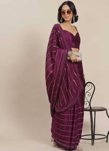 For A Different Look,Grab These Saree In Fine Colored.These Saree And Blouse Are Fabricated On Silk Blend.Its Beautified With Designer Foil Mirror Embroidery Work.