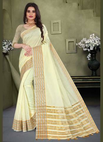 For A Casual Wear Grab These Saree in All Over Fine Colored.These Saree And Blouse Are Fabricated On Cotton.Its Beautified With Weaving Designer Work.