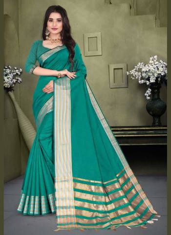 For A Casual Wear Grab These Saree in All Over Fine Colored.These Saree And Blouse Are Fabricated On Cotton.Its Beautified With Weaving Designer Work.