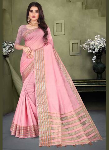 For A Casual Wear Grab These Saree in All Over Fine Colored.These Saree And Blouse Are Fabricated On Cotton.Its Beautified With Weaving Designer Work.