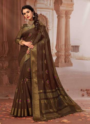 Grab These Beautiful Saree in All Over Same Colored.These Saree And Blouse Are Fabricated On Chanderi Cotton.Its Beautified With Heavy Wevon Designer Work.