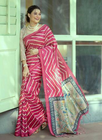 For A Beautiful Look,Grab These Saree in All Over Fine Colored.These Saree is Fabricated On Tussae Silk Pair With Art Silk Blouse.Its Beautified With Wevon Jari Border,Laheriya Printed Work.