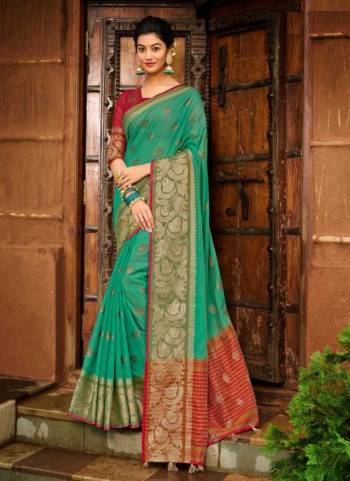 For A Different Look,Grab These Saree in All Over Fine Colored.These Saree And Blouse Are Fabricated On Chanderi Cotton.Its Beautified With Heavy Wevon Designer Work.