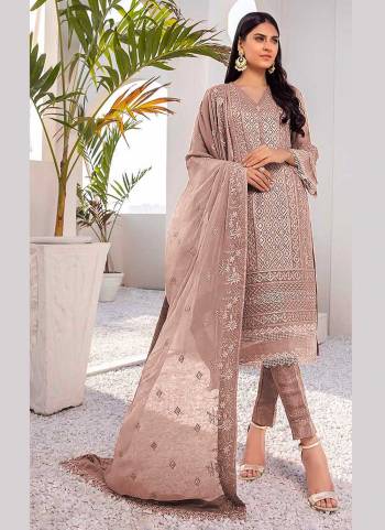 For A Beautiful Look,Grab These Semi Stiched Suit in All Over Fine Colored.These Top is Fabricated On Georgette Pair With Santoon Bottom And Nazmin Dupatta.Its Beautified With Heavy Designer Embroidery Work.