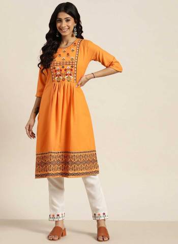 For A Different Look,Grab These Readymade pair in Fine Colored.These Kurti And Bottom Are Fabricated On Poly Cotton.Its Beautified With Designer Thread Embroidery Work.