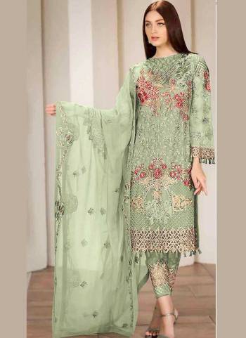 Grab These Suit in Fine Colored.These Top is Fabricated On Georgette Pair With Santoon Bottom And Nazmin Dupatta.Its Beautified With Heavy Designer Embroidery Work.