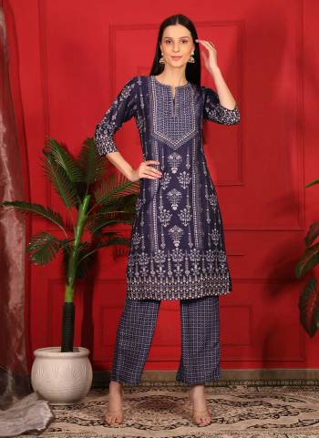 For A Casual Wear,Grab These Kurti in Fine Colored.These Kurti And Bottom Are Fabricated On Viscose.Its Beautified With Designer Printed,Swarovski Work.