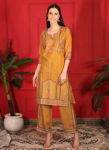 For A Casual Wear,Grab These Kurti in Fine Colored.These Kurti And Bottom Are Fabricated On Viscose.Its Beautified With Designer Printed,Swarovski Work.