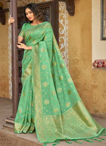 Grab These Beautiful Colored Saree Pair With Matching Blouse.These Saree And Blouse Are Fabricated On Cotton.Its Beautified With Heavy Jari Wevon Designer Work.