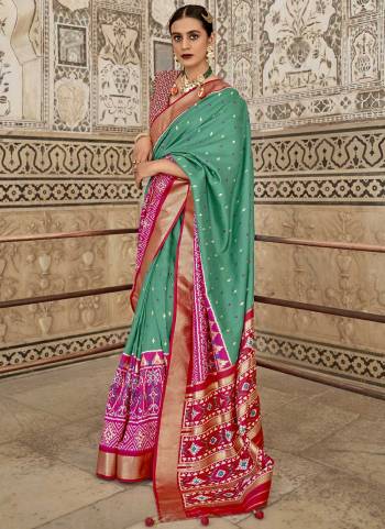 For A Beautiful Look,Grab These Saree in All Over Fine Colored.These Saree And Blouse Are Fabricated On Patola Silk.its Beautified With  Woven Jari Designer And Patola Printed Work.Buy Now.