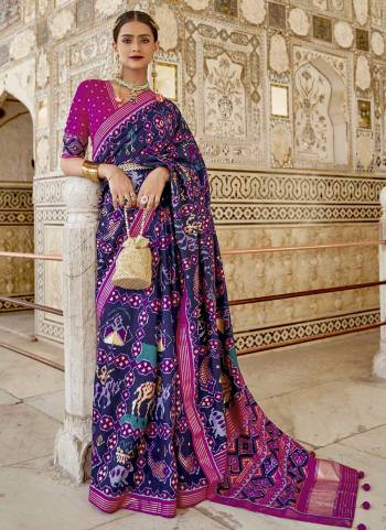 For A Beautiful Look,Grab These Saree in All Over Fine Colored.These Saree And Blouse Are Fabricated On Patola Silk.its Beautified With  Woven Jari Designer And Patola Printed Work.Buy Now.