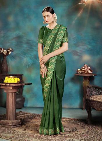 For A casual Wear,Grab These Saree Come With Fine Colored Pair With Matching Blouse.These Saree And Blouse Are Fabricated On Art Silk.Its Beautified With Wevon Designer Lace Border Work.