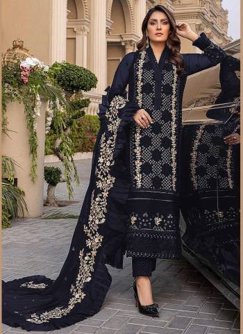 Grab These Semi Stiched Suit in All Over Fine Colored,These Top is Fabricated On Georgette Pair With Santoon Bottom And Nazmin Dupatta.Its Beautified With Heavy Designer Sequance Embroidery Work.