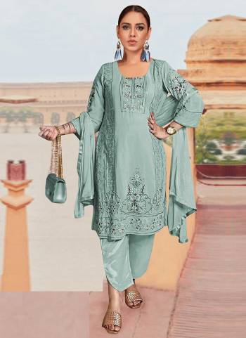 Grab These Suit in All Over Same Colored.These Top is Fabricated On Faux Georgette Pair With Santoon Bottom And Nazmin Dupatta.Its Beautified With Designer Sequance Embroidery,Beaded Work.