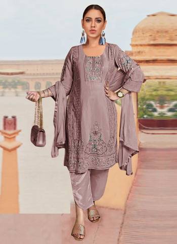 Grab These Suit in All Over Same Colored.These Top is Fabricated On Faux Georgette Pair With Santoon Bottom And Nazmin Dupatta.Its Beautified With Designer Sequance Embroidery,Beaded Work.