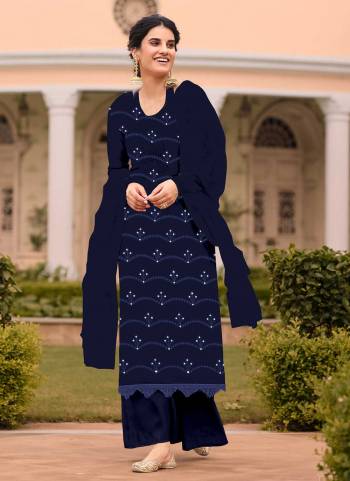 For A Casual Wear,Grab These Dress Material in Fine Colored.These Top is Fabricated On Georgette Pair With American Bottom And Nazmin Dupatta.Its Beautified With Mirror Embroidery Work.