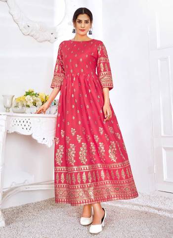 For A Festive Wear,Grab These Readymade Kurti in Fine Colored.Its Fabricated On Rayon With Pigment Foil Printed Work.